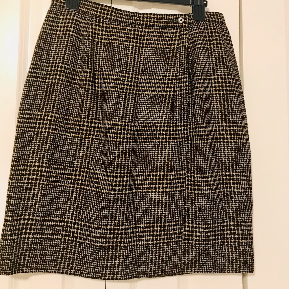 Jones New York - Plaids Skirt Black and Tan - Size 12